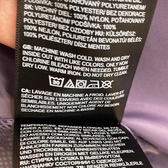 The North Face Women's Purple Jacket - Picture 8 of 8